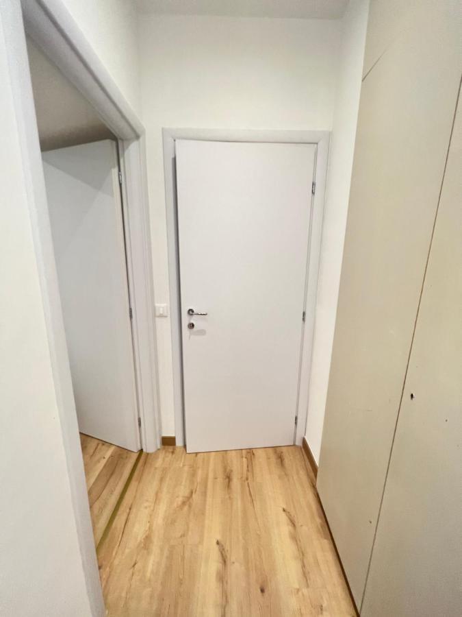 Alla Scalinata Del Teatro Rossetti Confort Suites Parcheggio Trieste Exteriör bild