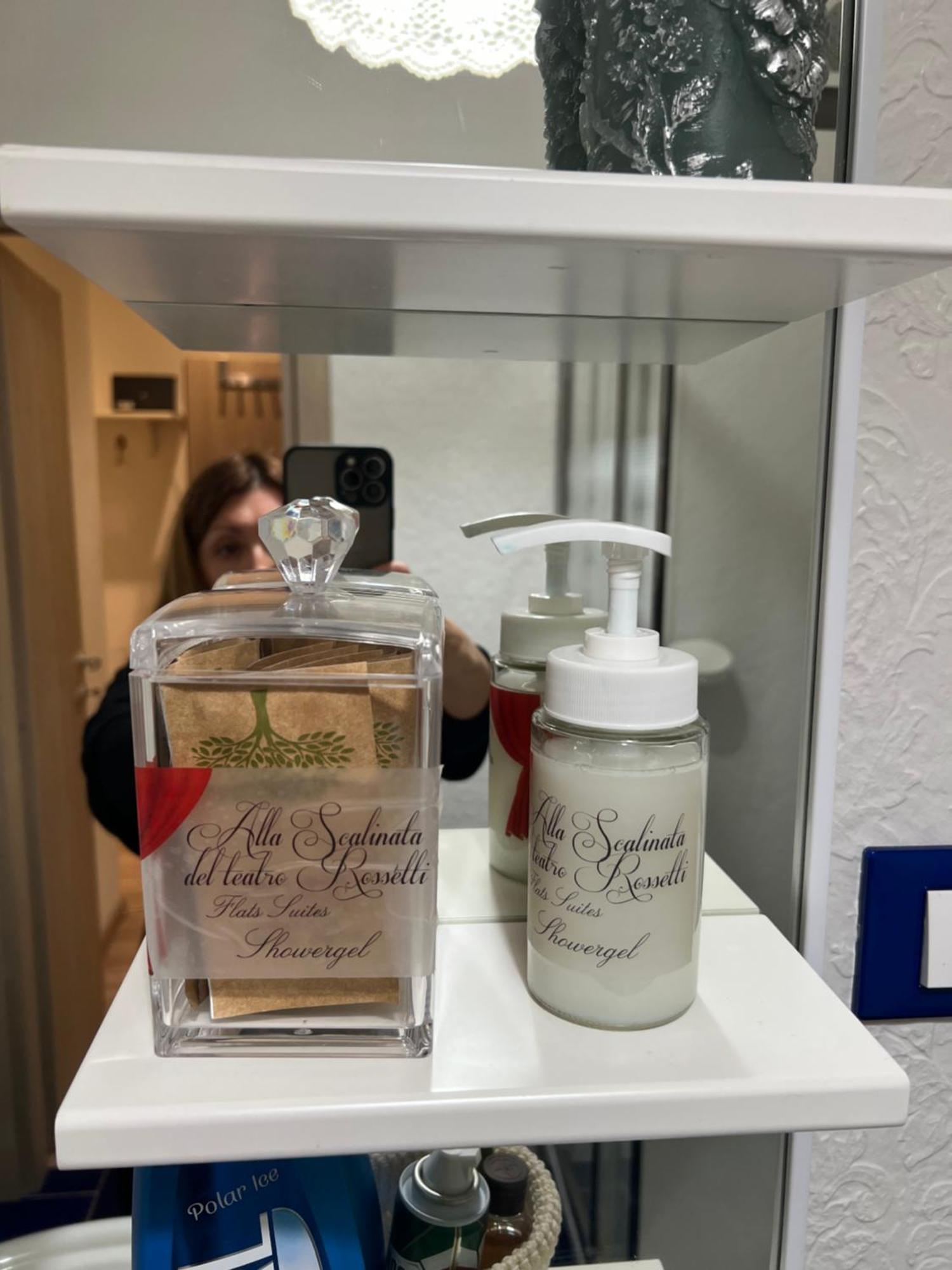 Alla Scalinata Del Teatro Rossetti Confort Suites Parcheggio Trieste Exteriör bild