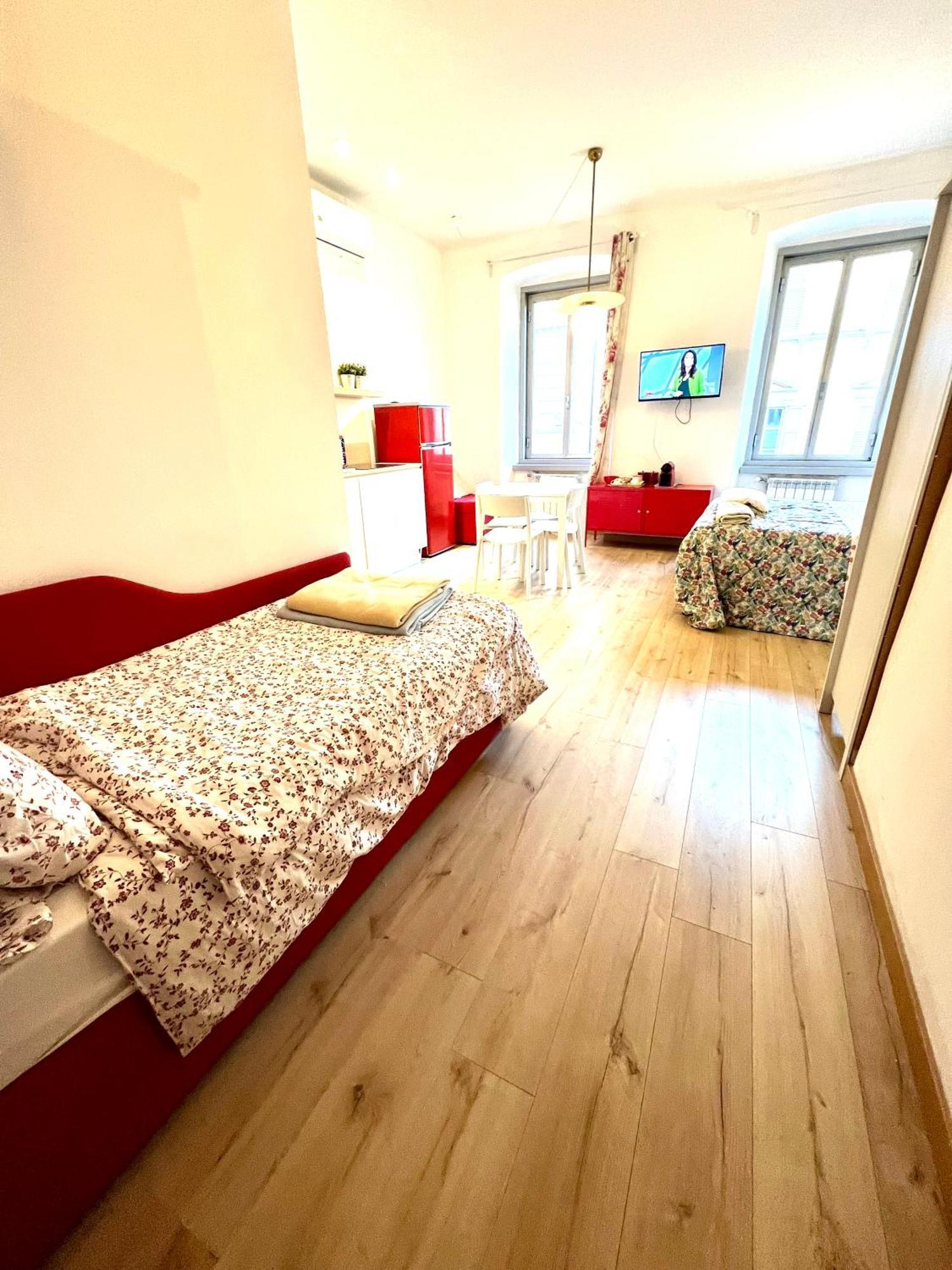 Alla Scalinata Del Teatro Rossetti Confort Suites Parcheggio Trieste Exteriör bild